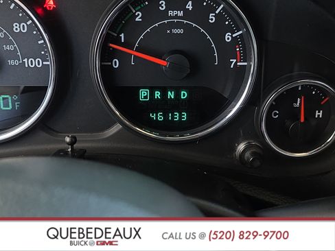 Used 2014 Jeep Wrangler Unlimited Rubicon w/ Connectivity Group AWD/4WD image 12