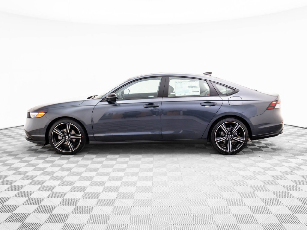 Used 2026 Honda Accord SE image 2