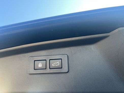 Certified 2025 Subaru Outback Limited w/ Popular Package #2 image 10