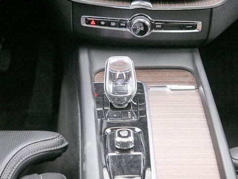 Certified 2023 Volvo XC60 B6 Ultimate image 35