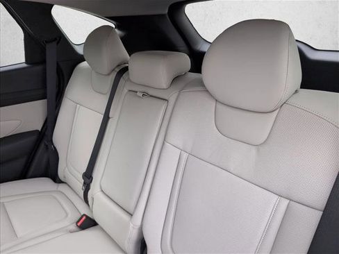 New 2026 Hyundai Tucson Limited FWD image 17
