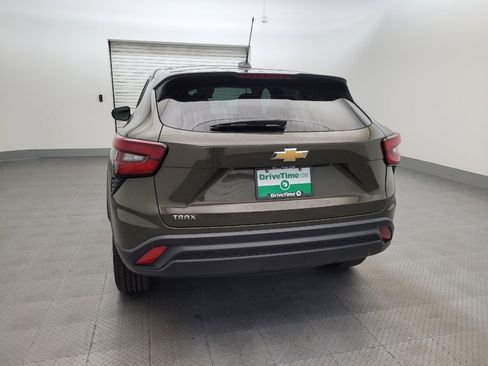 Used 2024 Chevrolet Trax LS FWD image 6