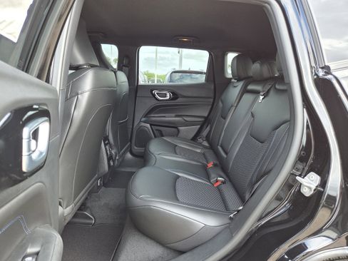 New 2026 Jeep Compass Latitude image 15