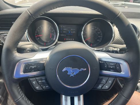 Used 2015 Ford Mustang Convertible w/ Equipment Group 051A RWD image 22