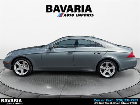 Used 2007 Mercedes-Benz CLS 550 image 2
