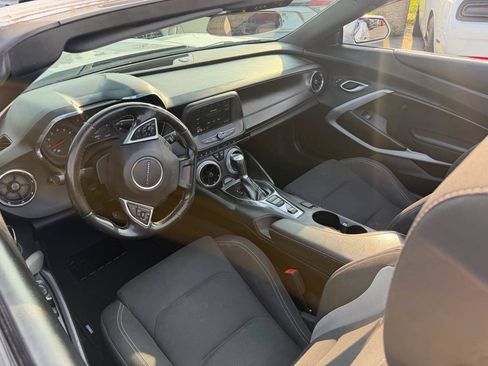 Used 2019 Chevrolet Camaro LT RWD image 7