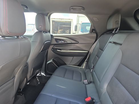 Used 2023 Chevrolet TrailBlazer RS FWD image 16