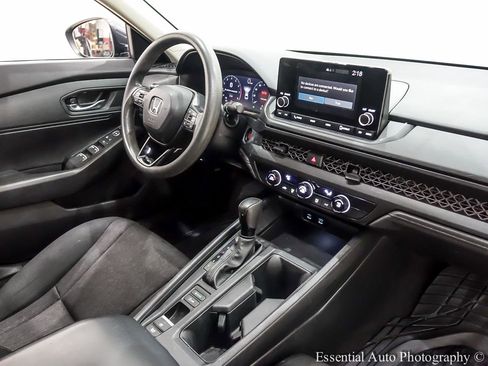 Used 2023 Honda Accord LX image 32