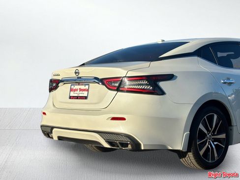 Used 2019 Nissan Maxima 3.5 S w/ Floor Mat Group FWD image 11