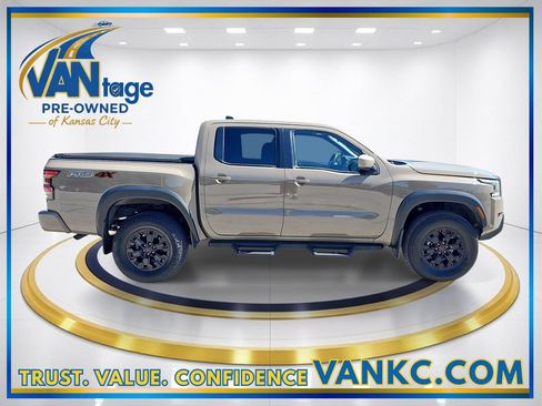 Used 2022 Nissan Frontier PRO-4X w/ Off-Road Protection Package AWD/4WD image 5