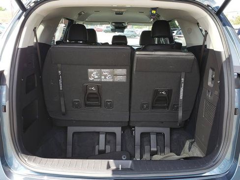 Certified 2024 Kia Carnival EX FWD image 10