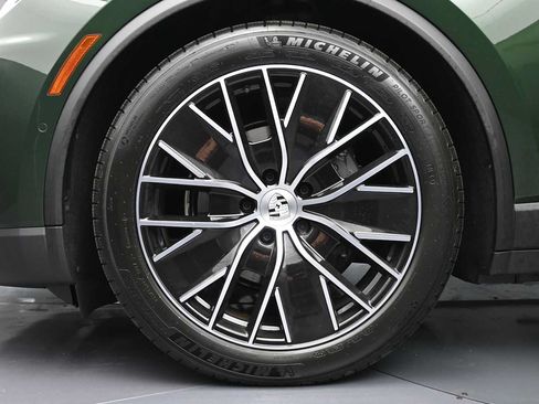 New 2026 Porsche Macan 4 Electric AWD/4WD image 23