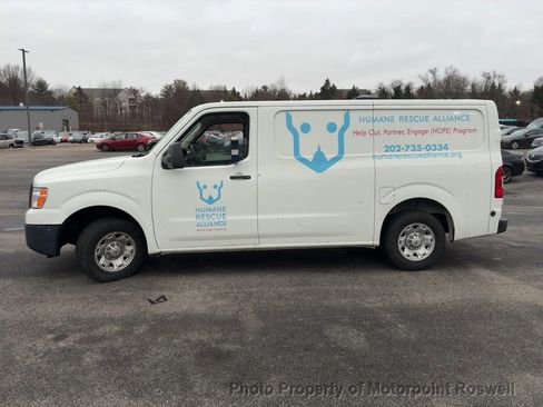 Used 2017 Nissan NV 2500 SV w/ Technology Package image 2