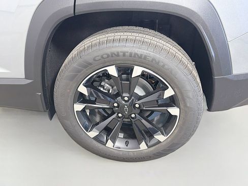 New 2027 Chevrolet Equinox RS w/ LPO, Floor Liner Package AWD/4WD image 26
