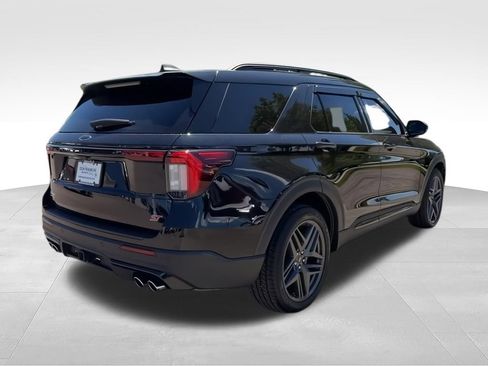 Used 2025 Ford Explorer ST w/ Sun And Sound Package AWD/4WD image 8