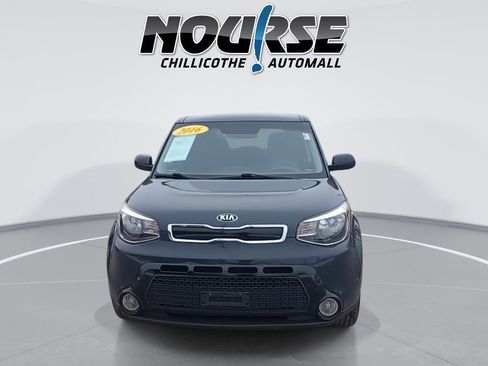Used 2016 Kia Soul + image 3