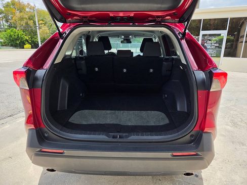Used 2025 Toyota RAV4 XLE FWD image 13
