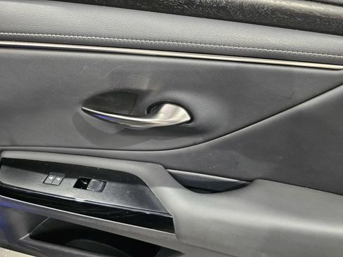 Used 2022 Lexus ES 300h w/ Premium Package FWD image 6