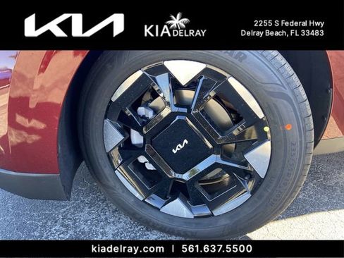 New 2026 Kia Carnival EX image 32