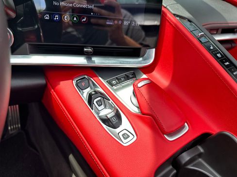 Used 2023 Chevrolet Corvette Stingray Preferred Conv w/ Z51 Performance Package RWD image 31