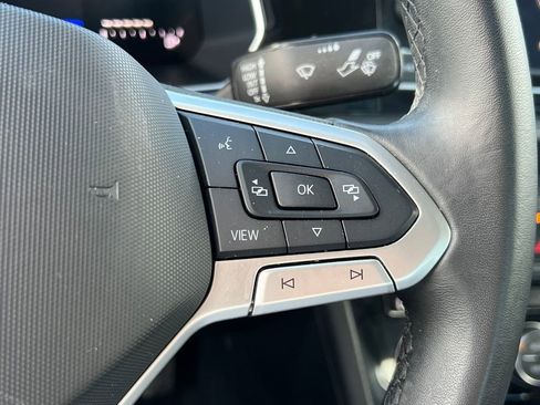 Used 2024 Volkswagen Jetta SE image 17