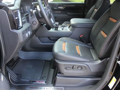 Used 2024 GMC Sierra 1500 AT4 w/ Technology Package AWD/4WD image 20