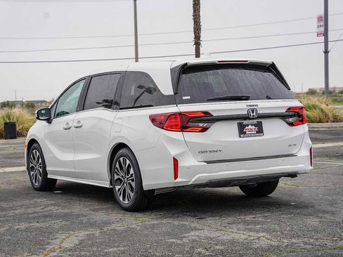 New 2026 Honda Odyssey Elite image 6