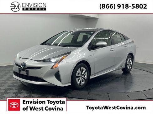 Used 2018 Toyota Prius Three image 1
