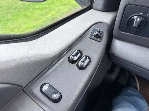 Used 2004 Ford F250 2WD SuperCab Super Duty image 33