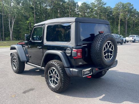 Certified 2025 Jeep Wrangler Rubicon AWD/4WD image 6