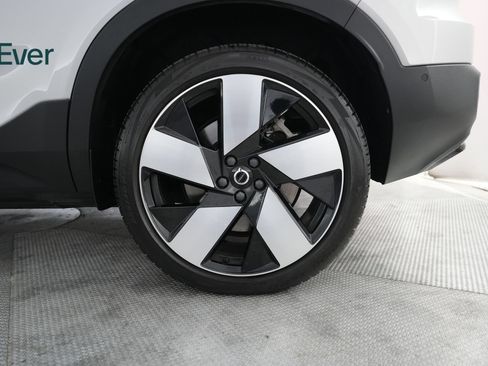 Used 2023 Volvo C40 P8 Recharge Ultimate AWD/4WD image 9