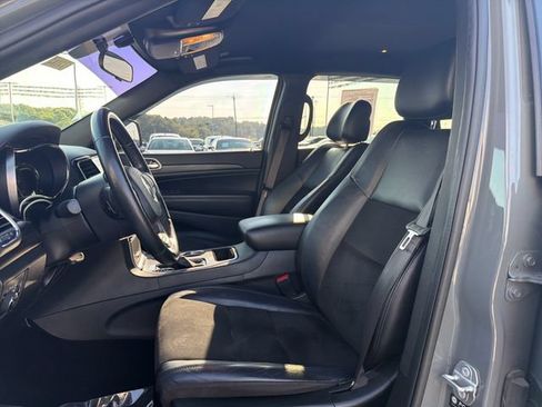 Used 2021 Jeep Grand Cherokee Laredo X AWD/4WD image 11