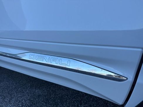 Certified 2020 GMC Terrain Denali w/ Denali Premium Package AWD/4WD image 10