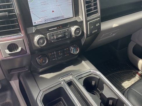 Used 2019 Ford F150 XLT w/ Equipment Group 302A Luxury RWD image 12