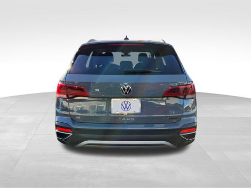 Certified 2022 Volkswagen Taos SE image 6