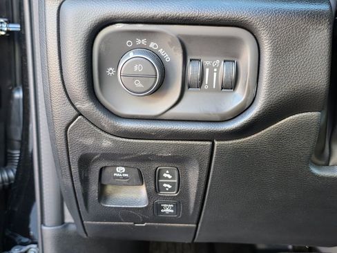 New 2026 RAM 1500 4x4 Crew Cab image 14