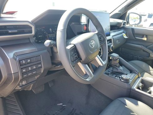 New 2026 Toyota Tacoma TRD Off-Road AWD/4WD image 18