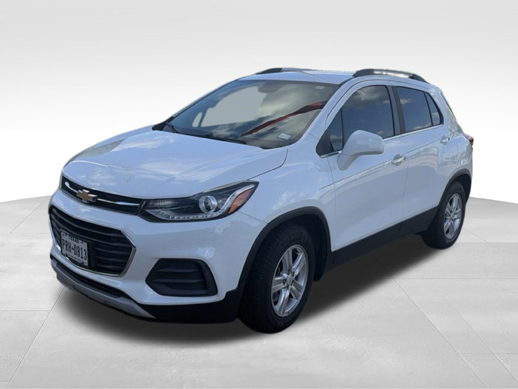 Used 2020 Chevrolet Trax LT w/ Driver Confidence Package FWD image 3