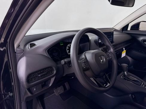 New 2026 Honda HR-V LX image 9