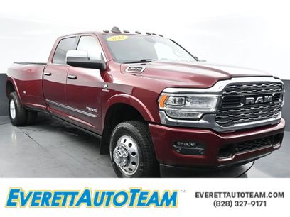 Used 2022 RAM 3500 Limited w/ Body Color Bumper Group