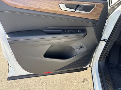 New 2026 Volkswagen Atlas SE image 10