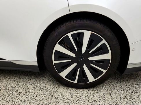 Used 2024 Lucid Air Pure RWD image 9