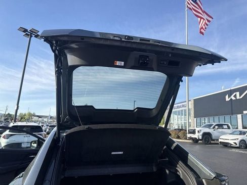 New 2026 Subaru Uncharted AWD image 81
