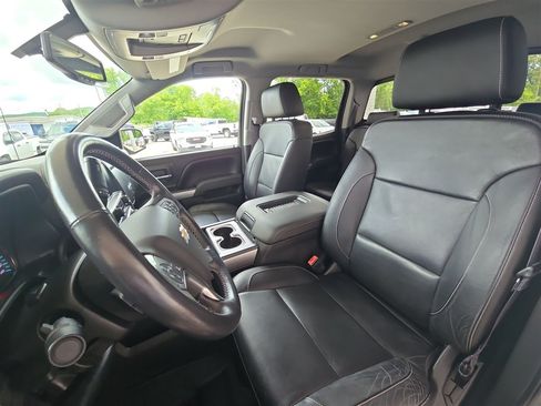 Used 2017 Chevrolet Silverado 1500 LTZ Z71 w/ LTZ Plus Package AWD/4WD image 18