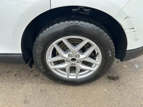 Used 2023 Ford Edge SEL image 45