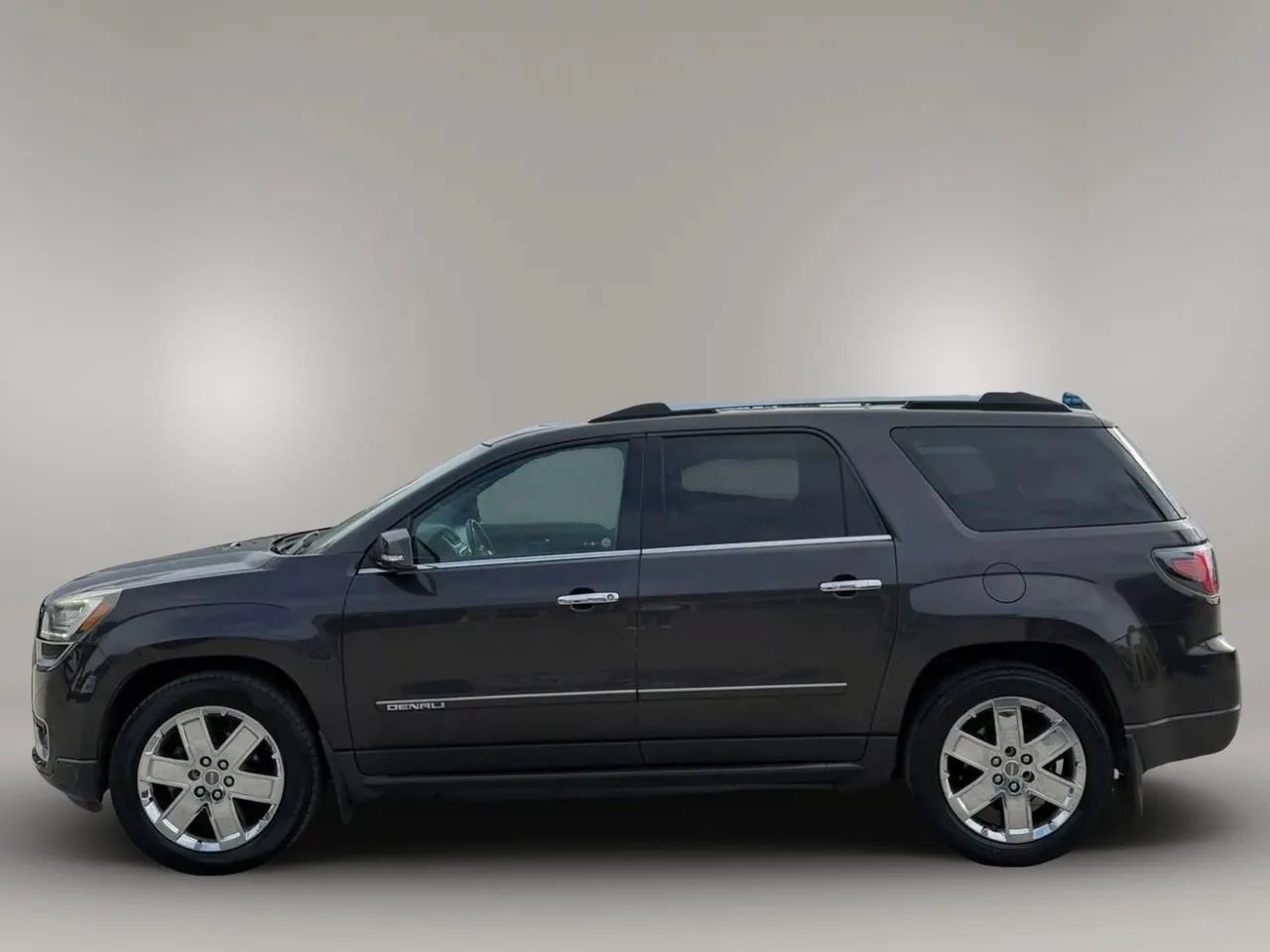 Used 2016 GMC Acadia Denali AWD/4WD image 4