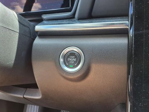 Used 2025 GMC Terrain Elevation image 15