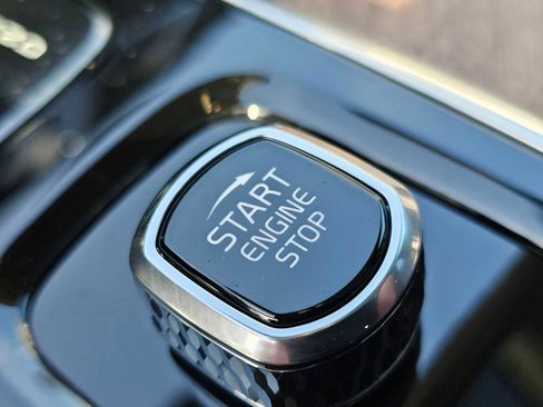 Used 2025 Volvo XC90 B6 Core w/ Protection Package Premier image 37