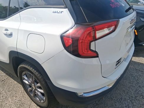 Used 2023 GMC Terrain SLT FWD image 7
