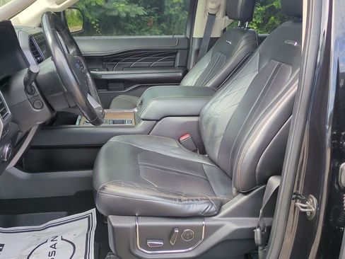Used 2019 Ford Expedition Platinum RWD image 12